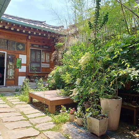 Gongsimga Hanok Guesthouse Seoul Exteriör bild