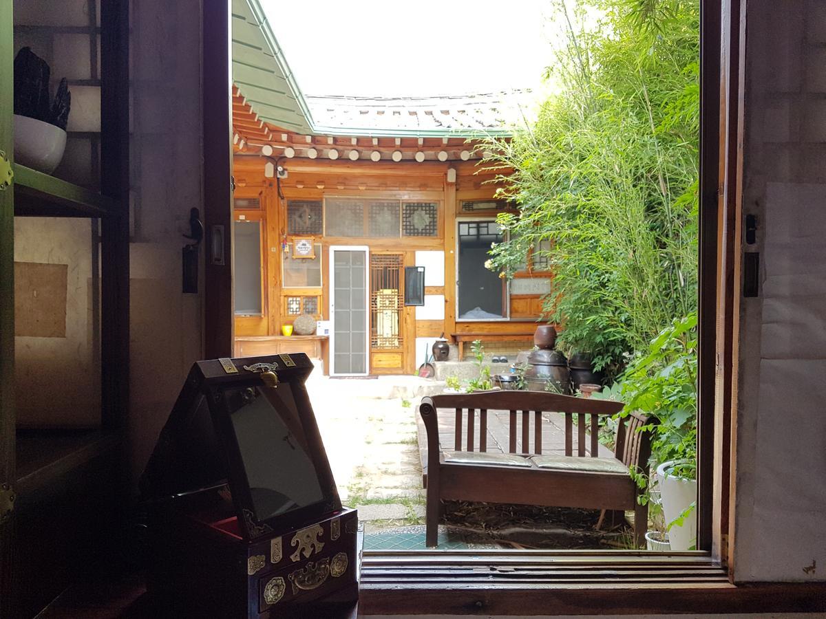 Gongsimga Hanok Guesthouse Seoul Exteriör bild