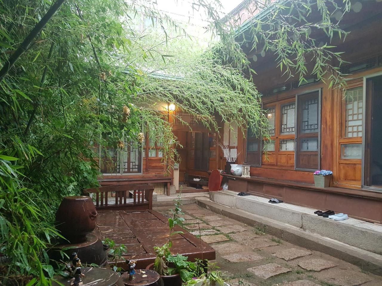 Gongsimga Hanok Guesthouse Seoul Exteriör bild